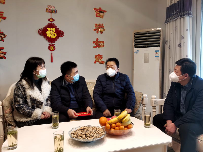 集團黨委委員、監事會主席陳健節前走訪慰問公司職工